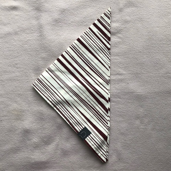 Wood grain handkerchief - Picture 1 of 5